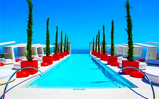 Туристы все чаще бронируют Higueron Malaga Curio Collection by Hilton